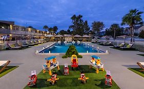 Magic Moment Resort & Kids Club, Dazzler Select By Wyndham